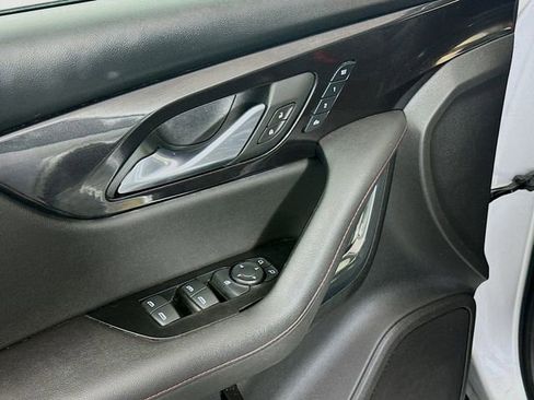 Used 2019 Chevrolet Blazer RS image 18