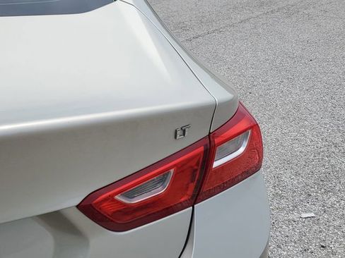 Used 2016 Chevrolet Malibu LT FWD image 9