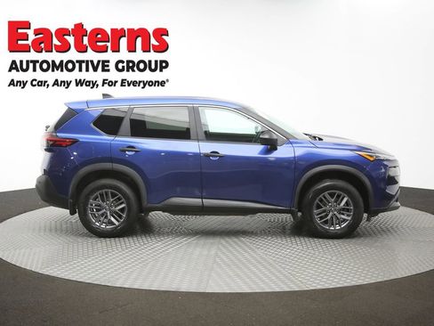 Used 2023 Nissan Rogue S AWD/4WD image 46