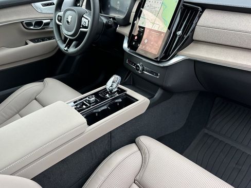 New 2026 Volvo XC90 T8 Ultra w/ Lounge Package AWD/4WD image 15