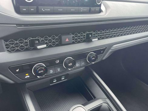 Certified 2025 Honda Accord SE image 28