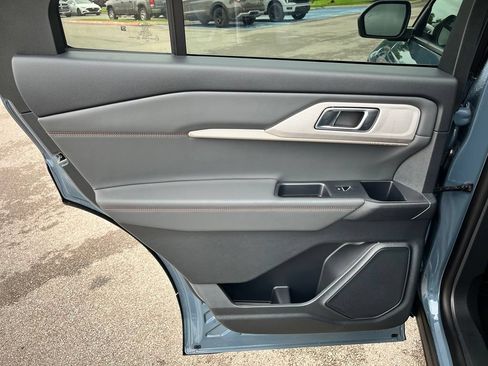 New 2026 Ford Explorer Active RWD image 14