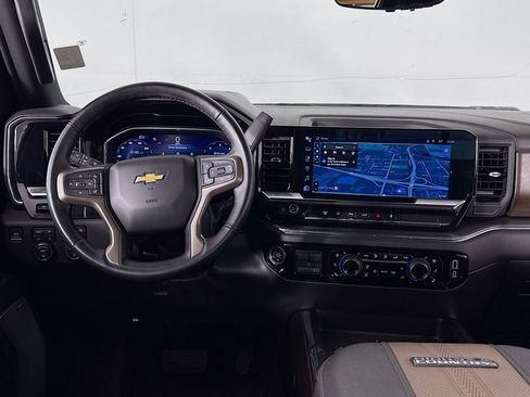 Used 2024 Chevrolet Silverado 3500 High Country w/ High Country Premium Package AWD/4WD image 15