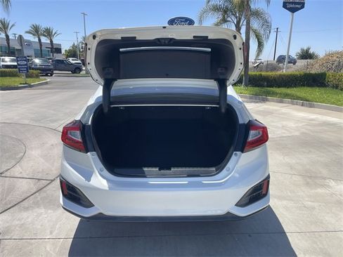 Used 2018 Honda Clarity Plug-In Hybrid image 25