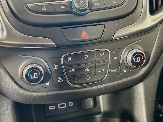 Used 2021 Chevrolet Equinox LT FWD image 19
