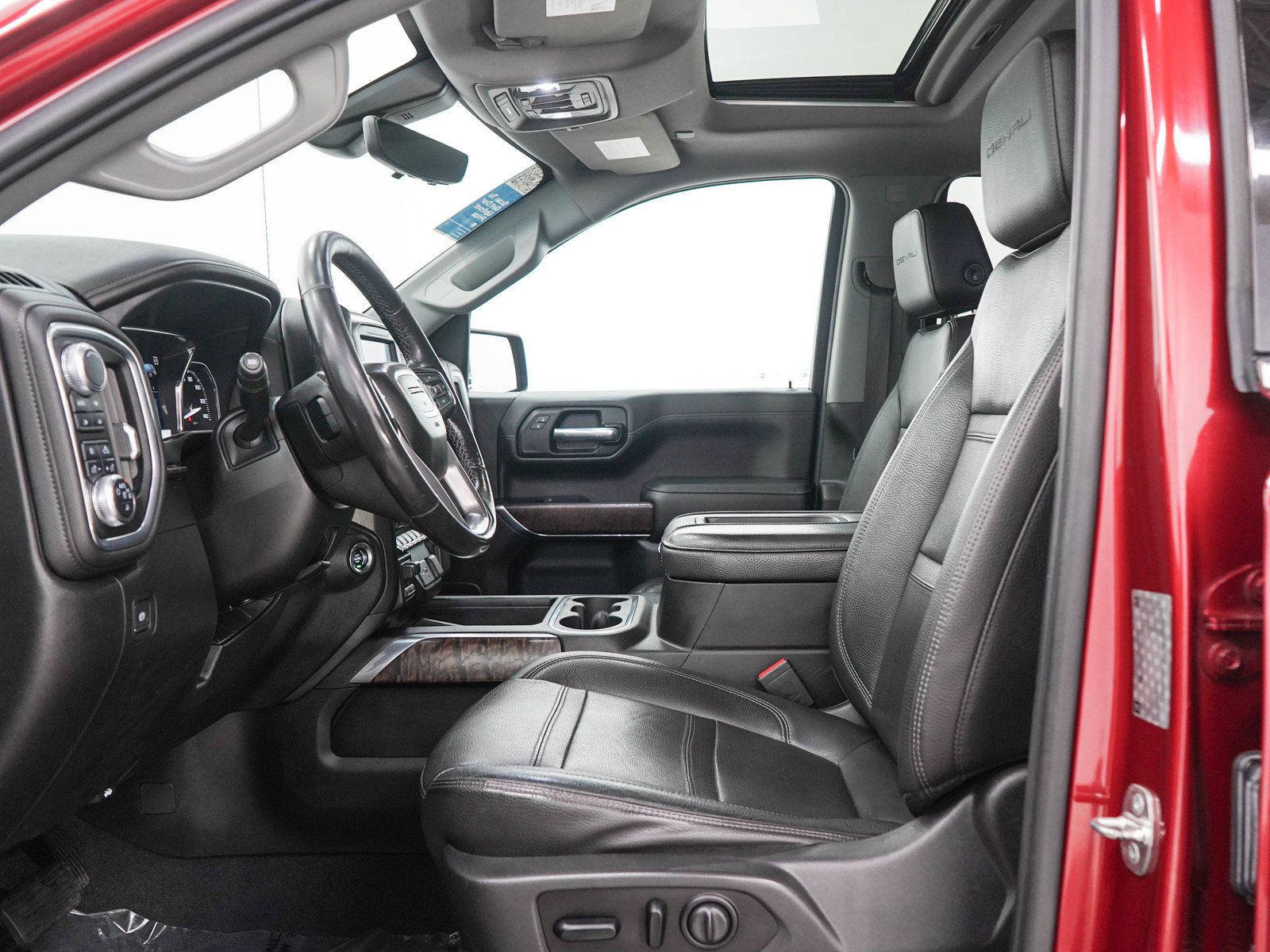 Used 2019 GMC Sierra 1500 Denali w/ Denali Ultimate Package AWD/4WD image 24