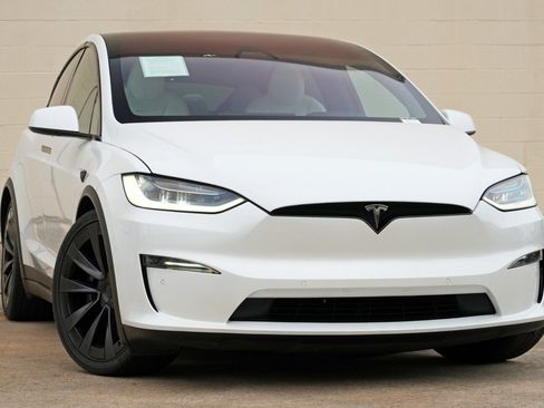 Used 2022 Tesla Model X AWD/4WD image 4