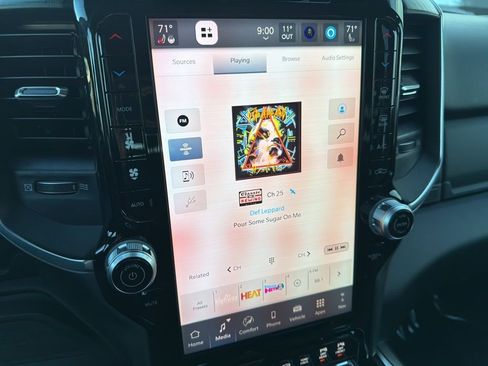 New 2026 RAM 2500 Big Horn AWD/4WD image 18