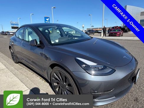 Used 2023 Tesla Model 3 Performance image 4
