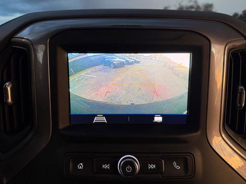 Used 2021 Chevrolet Silverado 1500 Custom Trail Boss image 24