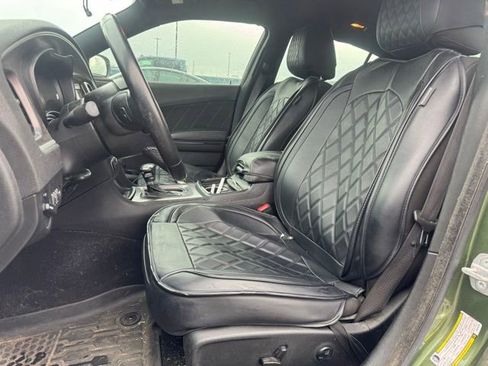 Used 2021 Dodge Charger SXT w/ Blacktop Package RWD image 10