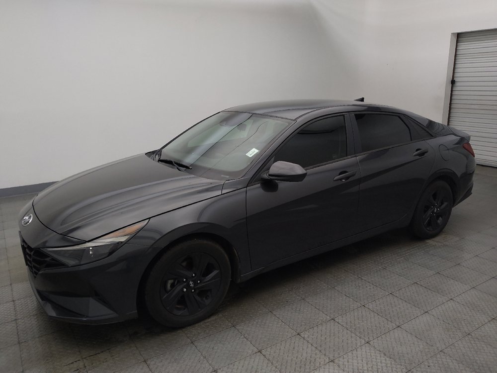 Used 2021 Hyundai Elantra SEL w/ Convenience Package FWD image 2