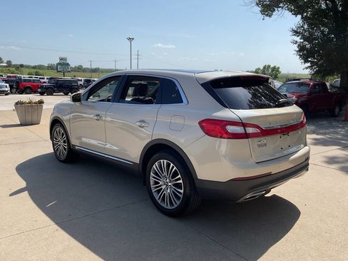 Used 2016 Lincoln MKX Reserve w/ Luxury Package image 7