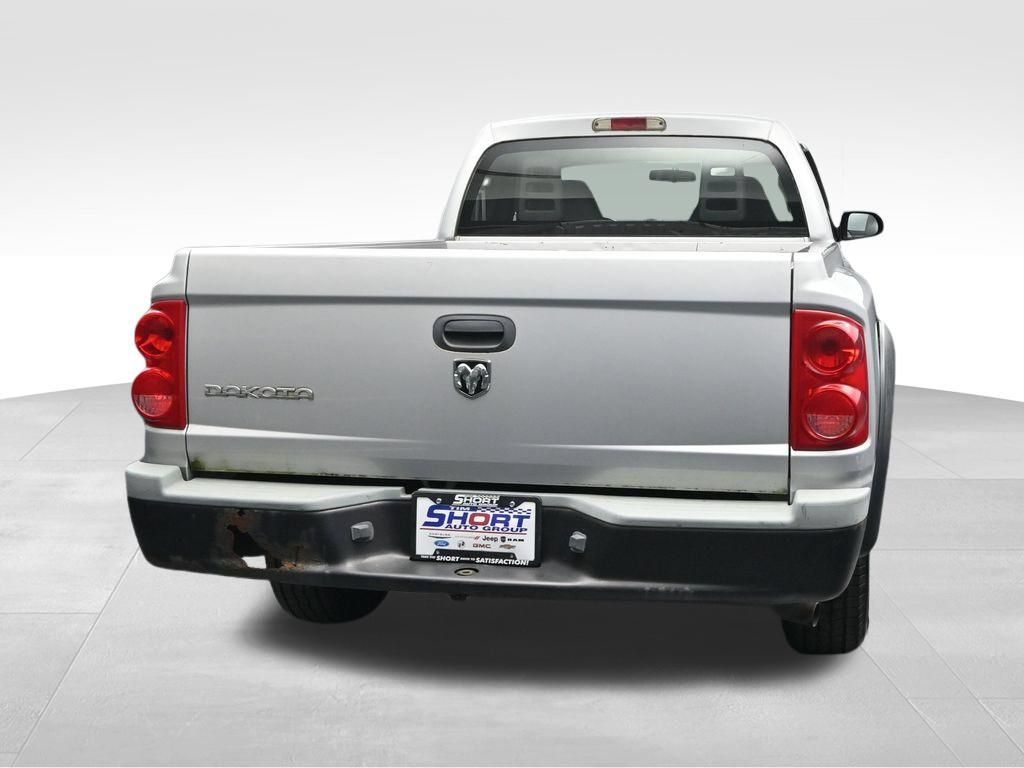 Used 2005 Dodge Dakota ST RWD image 4