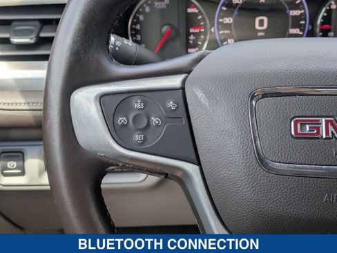 Used 2020 GMC Acadia SLT w/ Driver Alert Package II FWD image 28