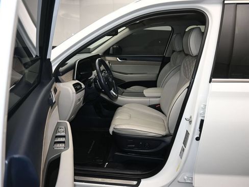 Used 2022 Hyundai Palisade Limited FWD image 12