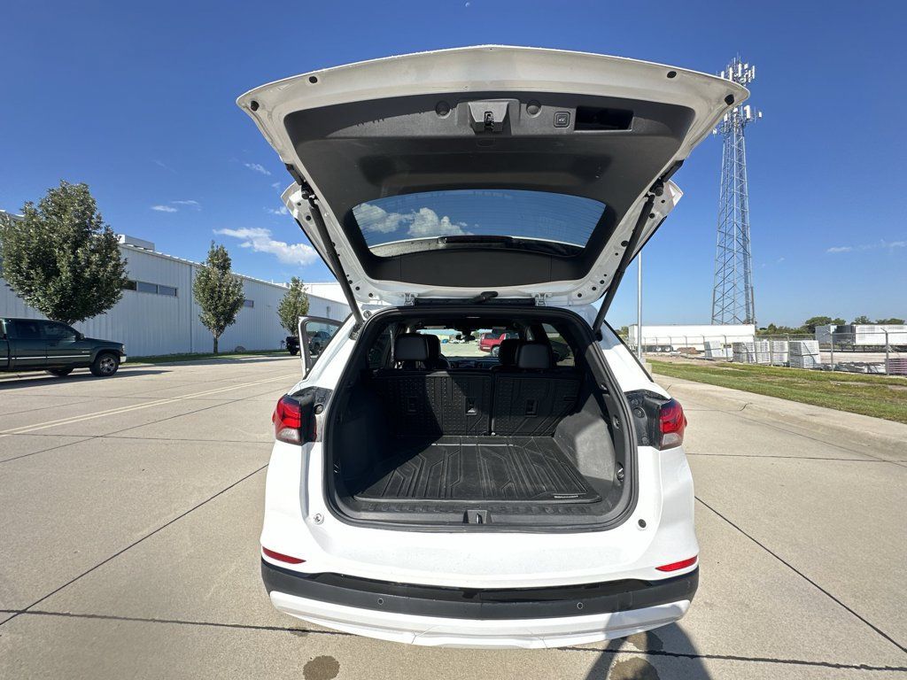 Certified 2024 Chevrolet Equinox RS w/ RS Leather Package AWD/4WD image 25