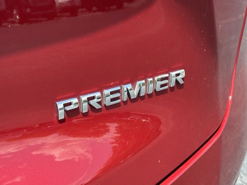 Used 2020 Chevrolet Blazer Premier w/ Driver Confidence II Package FWD image 12