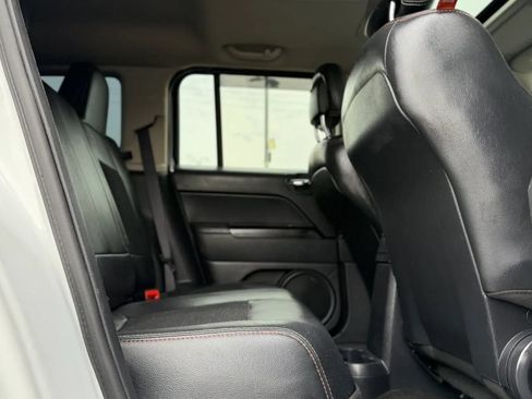 Used 2017 Jeep Patriot 75th Anniversary w/ Power Value Group FWD image 14