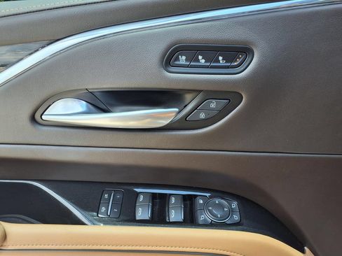 Used 2024 Cadillac Escalade Sport w/ Touring Package AWD/4WD image 25