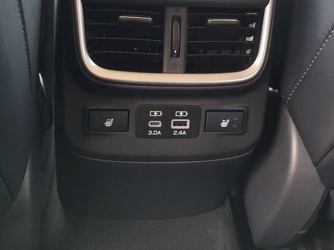 Used 2025 Subaru Outback Touring AWD/4WD image 27