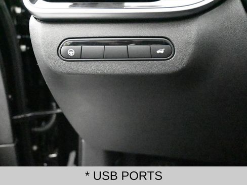 Certified 2025 INFINITI QX60 Luxe image 10