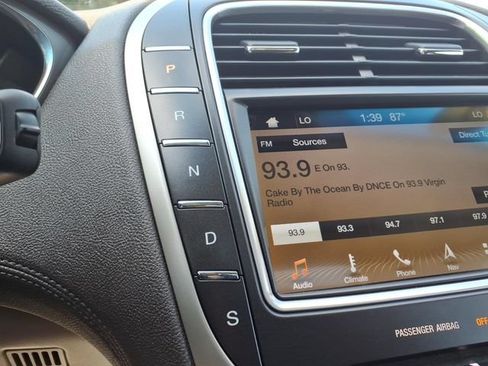 Used 2019 Lincoln Nautilus Reserve AWD/4WD image 21