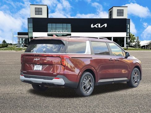 New 2026 Kia Carnival EX FWD image 5