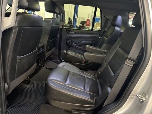Used 2020 Chevrolet Tahoe LT w/ Luxury Package image 21