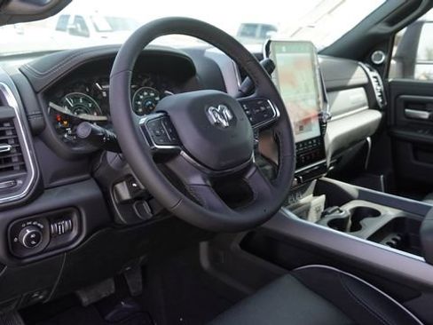 New 2026 RAM 2500 Laramie AWD/4WD image 17