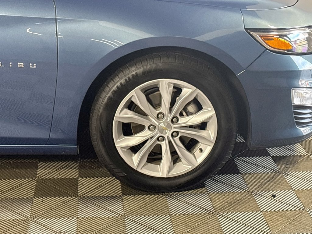 Used 2025 Chevrolet Malibu LT FWD image 22