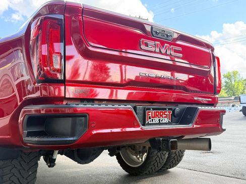 Used 2021 GMC Sierra 3500 Denali w/ Denali Ultimate Package AWD/4WD image 8