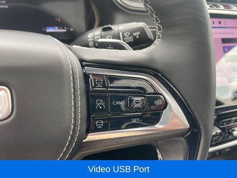 Certified 2025 Jeep Grand Cherokee L Overland w/ Advanced Protech Group III AWD/4WD image 31