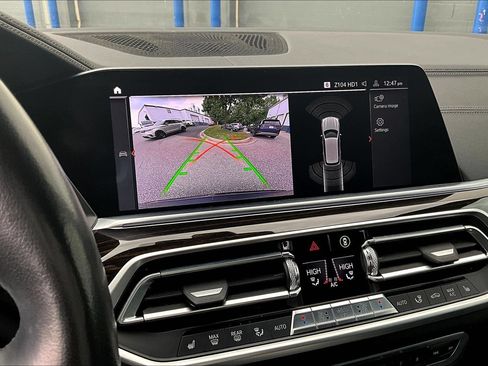 Used 2020 BMW X5 xDrive40i w/ Premium Package AWD/4WD image 17