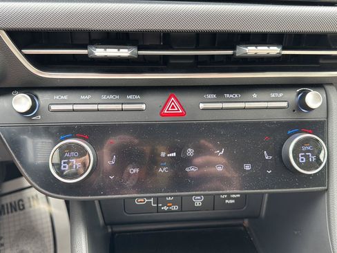 Used 2024 Hyundai Sonata SEL FWD image 16
