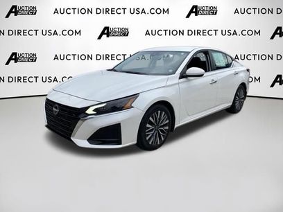 Used 2023 Nissan Altima 2.5 SV