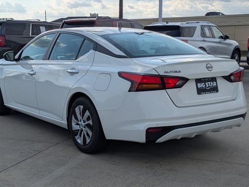 Used 2024 Nissan Altima 2.5 S image 6