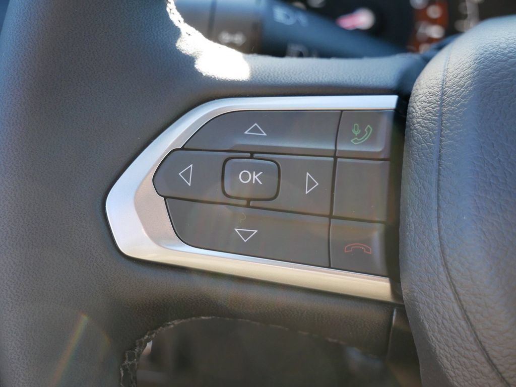 New 2026 Jeep Compass Latitude AWD/4WD image 38