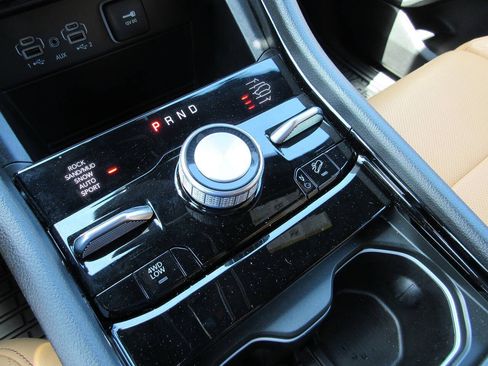 Used 2025 Jeep Grand Cherokee L Summit AWD/4WD image 42