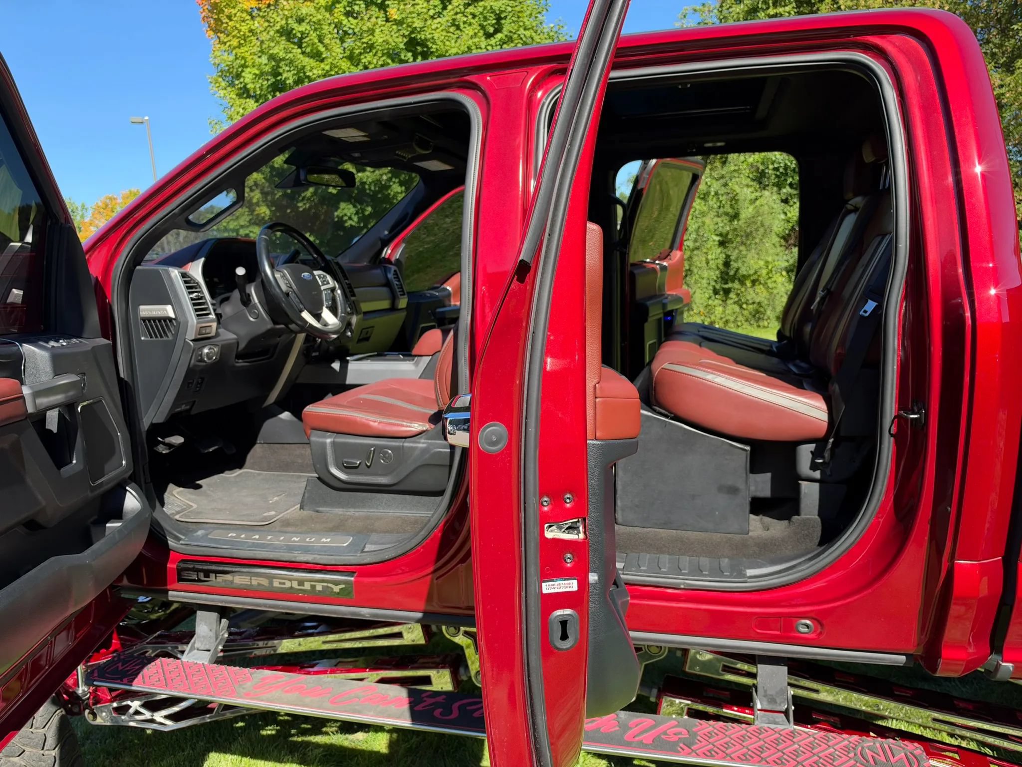 Used 2018 Ford F250 Platinum w/ Platinum Ultimate Package AWD/4WD image 18