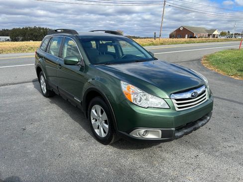 Used 2012 Subaru Outback 2.5i image 3