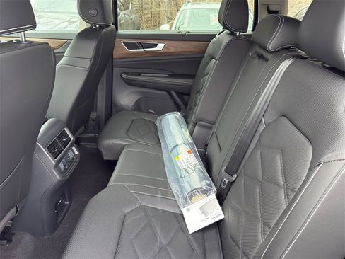 New 2026 Volkswagen Atlas SE image 29