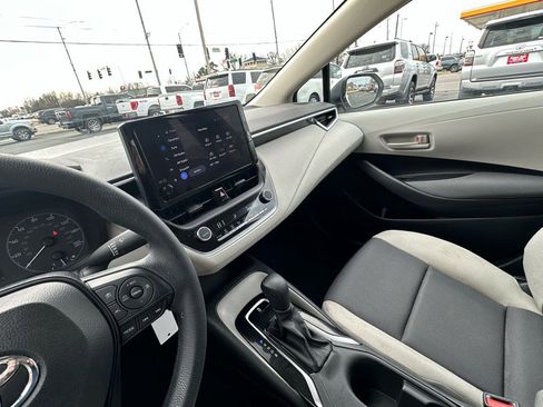 Used 2023 Toyota Corolla LE image 20