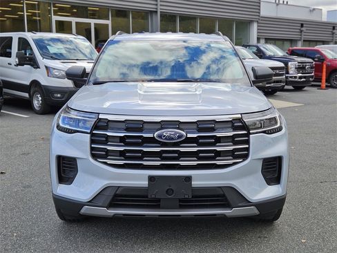 New 2026 Ford Explorer Active image 8