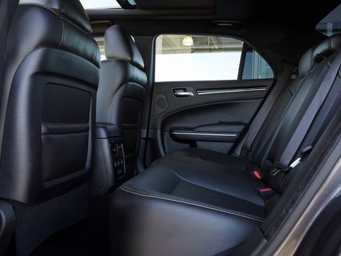 Used 2022 Chrysler 300 S w/ Comfort Group image 29