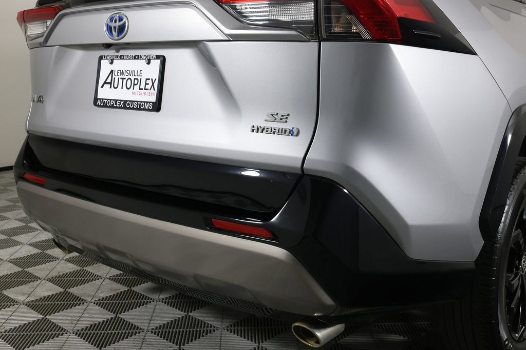 Used 2022 Toyota RAV4 SE AWD/4WD image 38