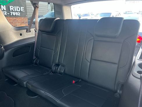 Used 2017 Chevrolet Suburban Premier image 14
