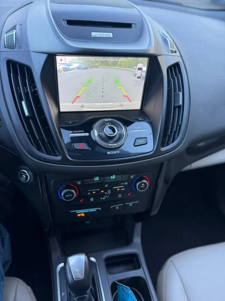 Used 2017 Ford Escape Titanium AWD/4WD image 15