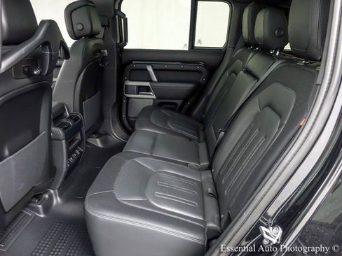 Used 2022 Land Rover Defender 110 X-Dynamic HSE AWD/4WD image 14