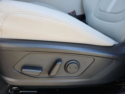 New 2026 Hyundai Tucson SEL image 15